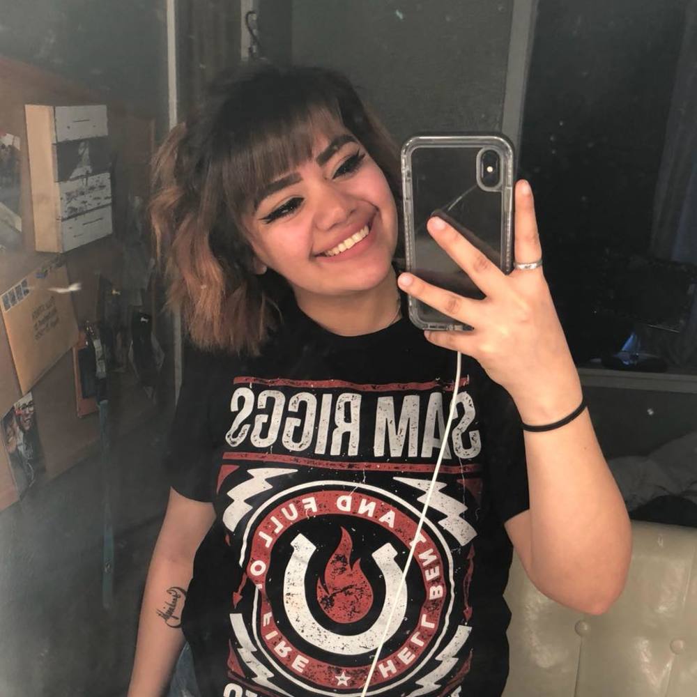 Meet your Posher, Isabella